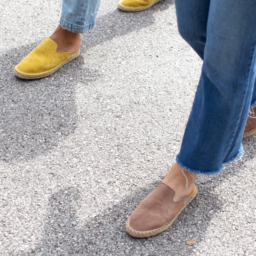 Ubuntu Life Lamu Dusty Rose Suede Mules - Picture 3 of 12